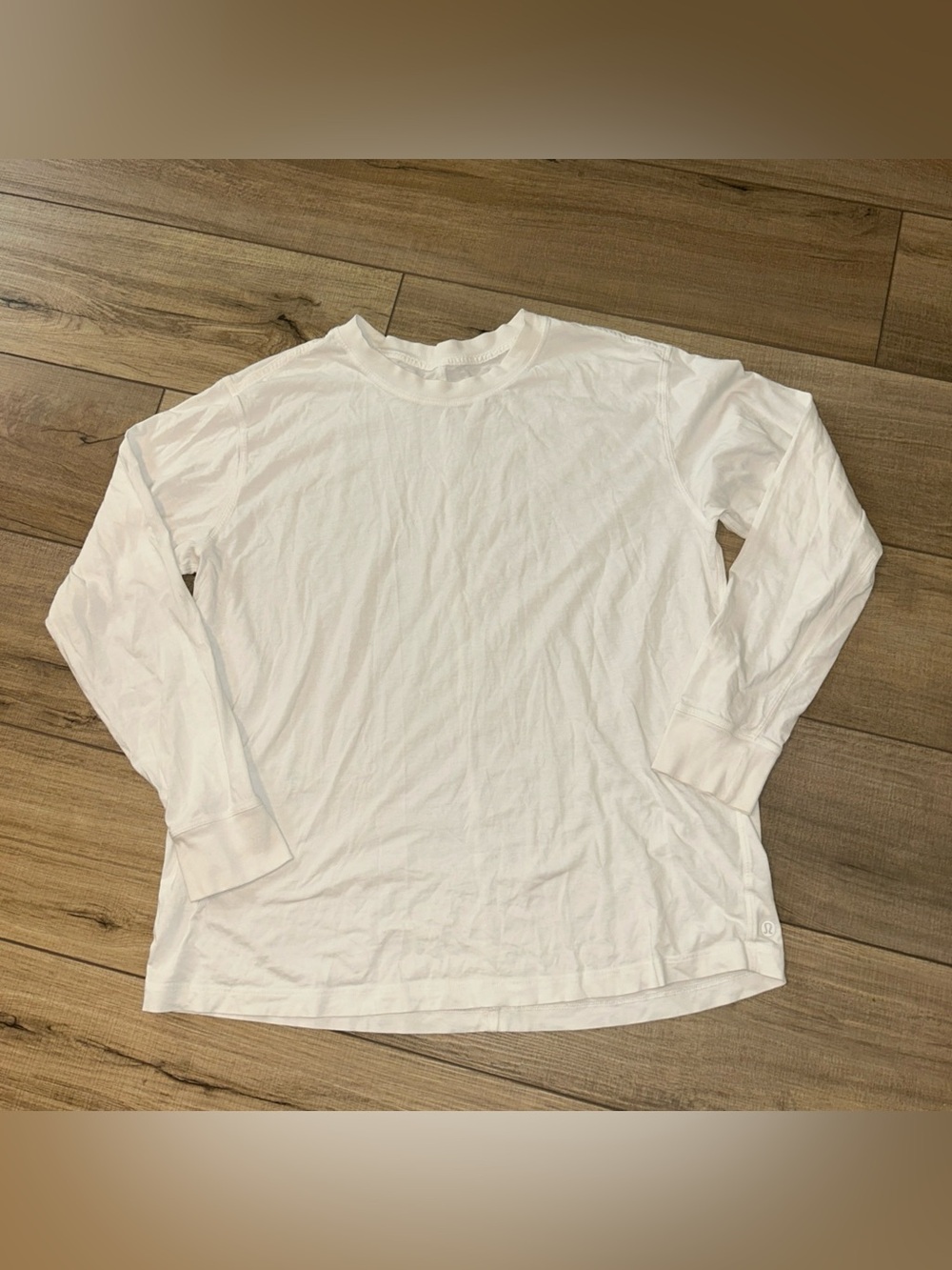 Lululemon Long sleeve T Shirt Women M White Athletic Running Sports Gym Flaw